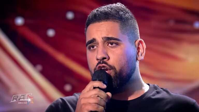 (ВИДЕО) Певец из Молдовы покорил жюри Românii au Talent и прошёл в полуфинал