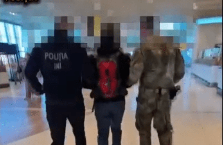 (ВИДЕО) Жителя Тирасполя задержали в Кишиневе — за счет продажи пиратской продукции он получил $5 млн