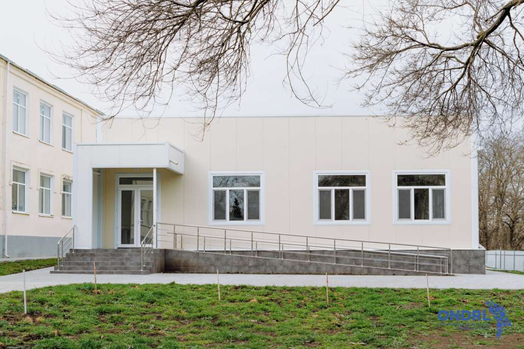 Твардица Тараклийский район Молдова лицей