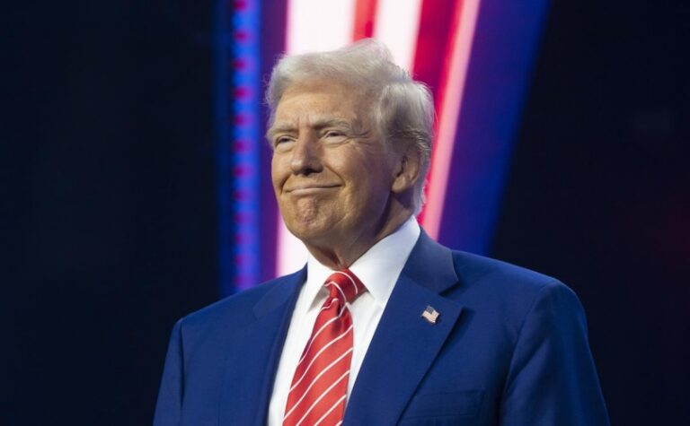 США повысят пошлины на автомобили из ЕС до 25% — Трамп обвинил Брюссель в нарушении сделки