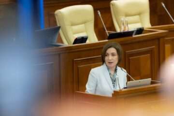 Майя Санду парламент Молдовы 17 апреля