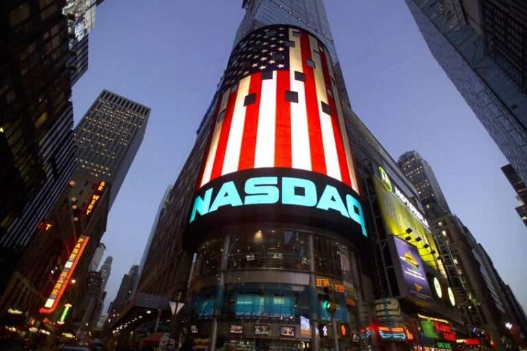 Трамп приостановил пошлины на 3 месяца, акции в США взлетели