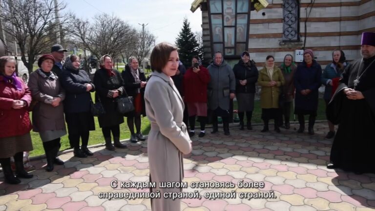 (ВИДЕО) Майя Санду поздравила молдаван с Пасхой