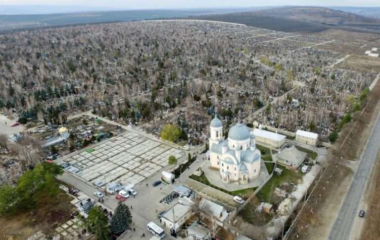 кладбище в Кишиневе