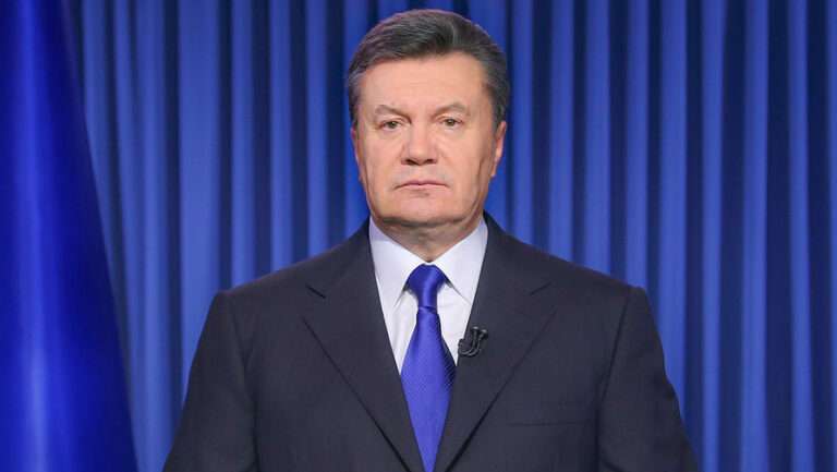 Суд Украины заочно приговорил Януковича к 15 годам тюрьмы
