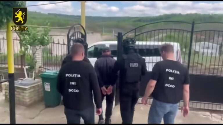 В Молдове вернули в тюрьму после амнистии пожизненно заключённого за убийство двух детей