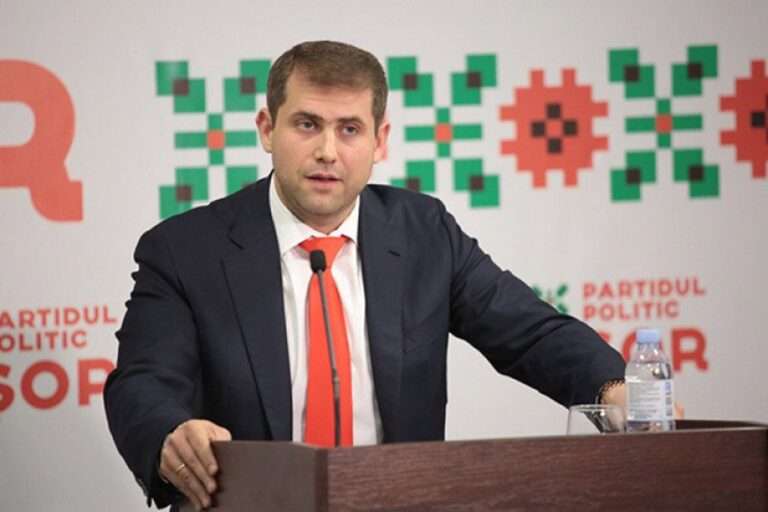 Илан Шор