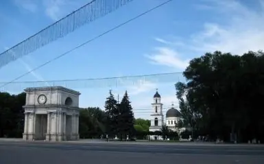 Центр Кишинёва, Площадь Великого национального Собрания, Арка, Собор