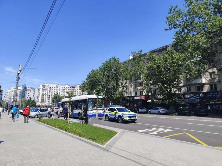 В Кишинёве троллейбус насмерть сбил пешехода