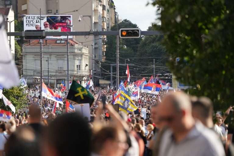 Протест в Белграде, 28 июня