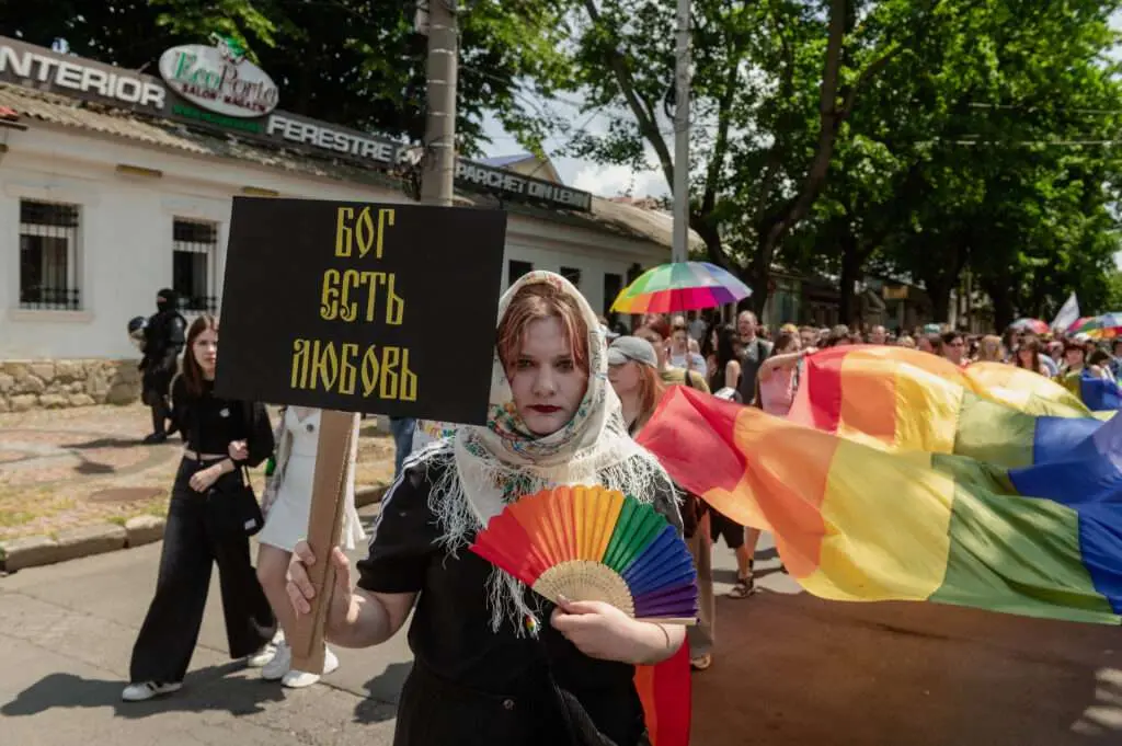 лгбт-марш в кишинёве