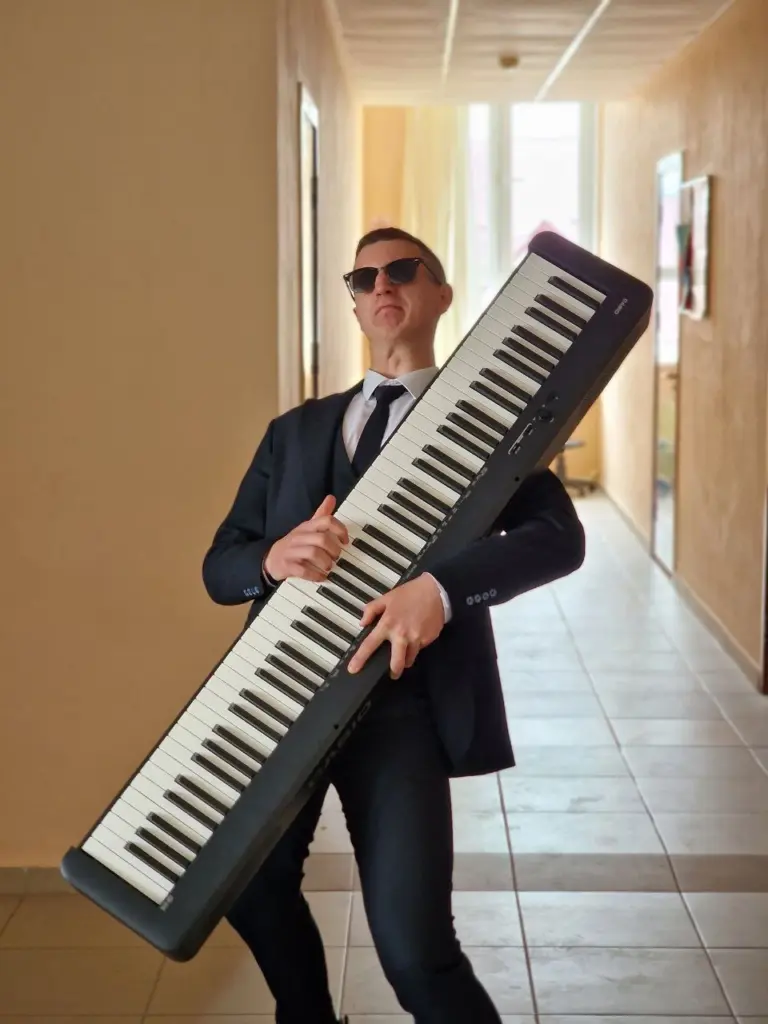 Михаил Дерменжи