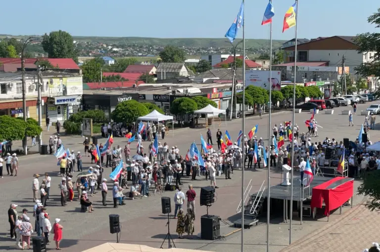 нешоровский митинг в Комрате