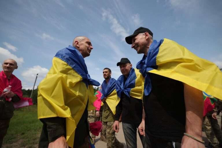 Обмен пленными между Украиной и Россией, 14 июня 2025. Украинские солдаты вернулись домой