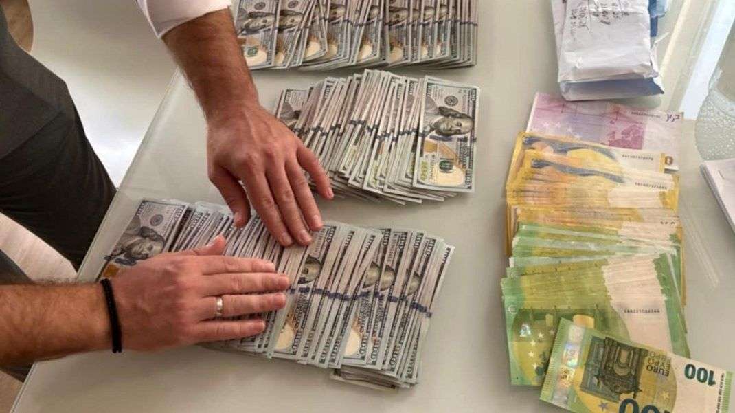 деньги изъятые при обыске кишинёв 11 июня