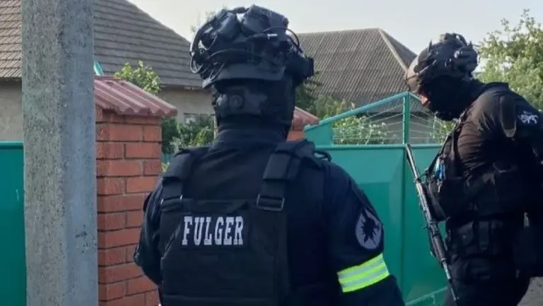 обыск в Вулканештах при содействии Fulger