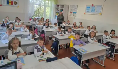 первоклассники в школе в Гагаузии