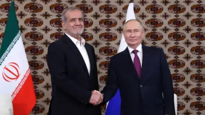 Президент Ирана Масуд Пезешкиан и президент России Владимир Путин