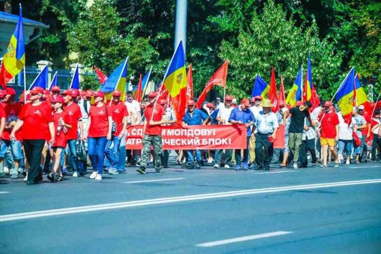 пророссийские силы, организовавшие акцию в Кишиневе, — Игорь Додон, Ирина Влах и Тарлев связаны с Шором - Игорь Гросу