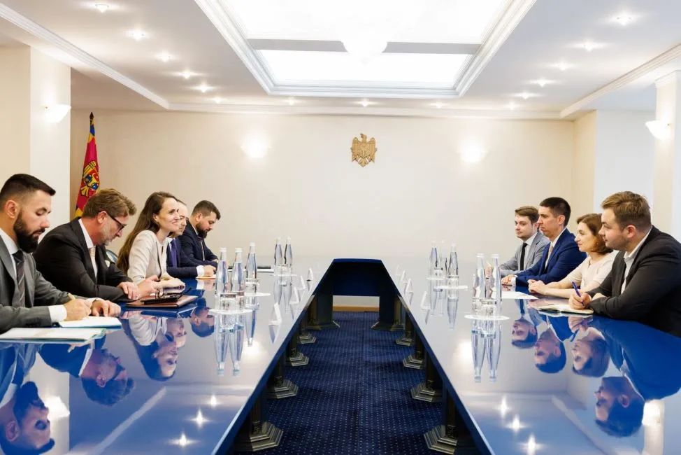 встреча Оаны Цою и Майи Санду в Кишинёве