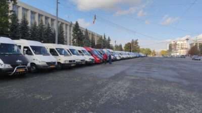 В Кишиневе прошла акция протеста пассажирских перевозчиков
