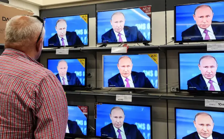 путин в телевизорах