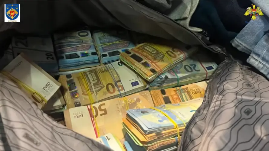 Суд приговорил мужчину, ввёзшего в Молдову €550 тысяч, к тюремному сроку