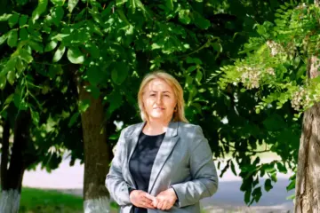 Елена Момат