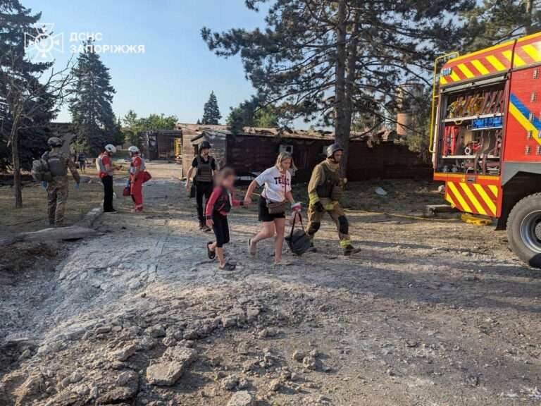 Удар по базе отдыха в Запорожской области Украины