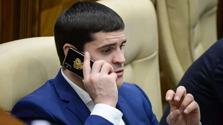 Цуцу перенёс прилёт на воскресенье, 7 сентября, предположительно он прилетит в Молдову в 16:20.