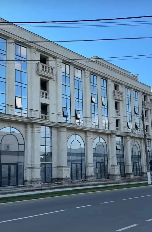новострой в Страшенах