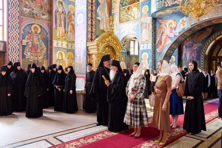Еврокомиссар Марта Кос встретилась с обоими митрополитами в Молдове
