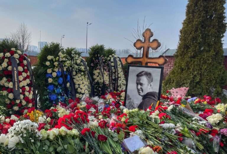 Две иностранные лаборатории подтвердили смерть Навального от отравления