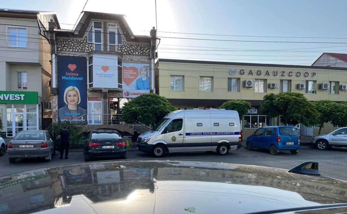 В офисах партии Ирины Влах в Гагаузии проходят обыски