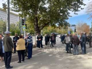 Протест у парламента, 29 сентября