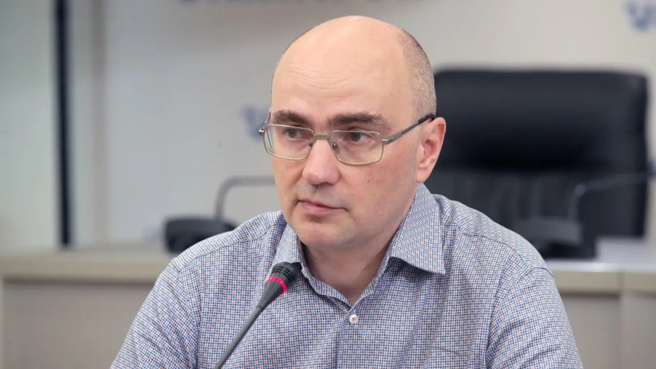 Дмитро Левусь
