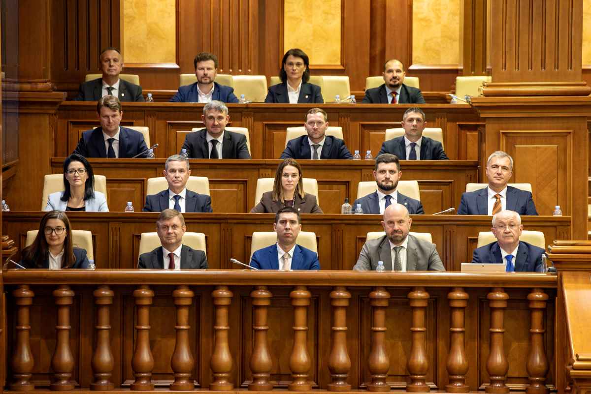 правительство Молдовы во главе с Александру Мунтяну