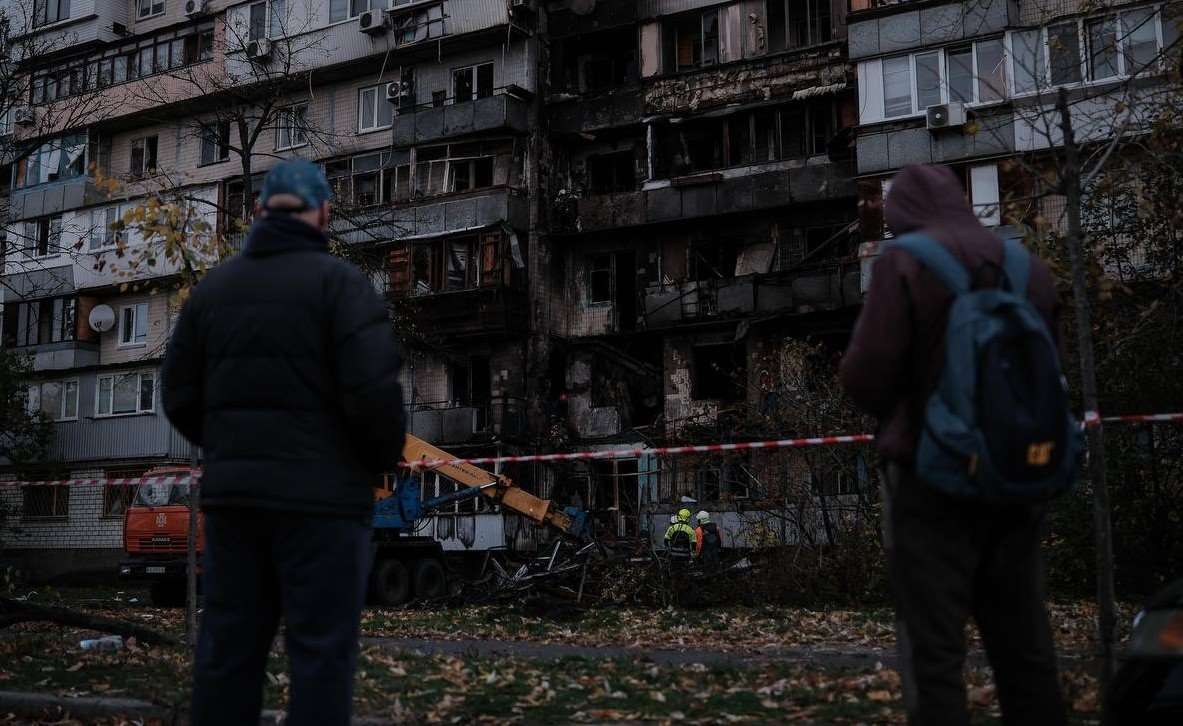 Россия вторую ночь подряд атакует Киев — десятки пострадавших, в том числе дети