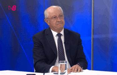 Кандидат в премьеры Александр Мунтяну имеет гражданство трёх стран