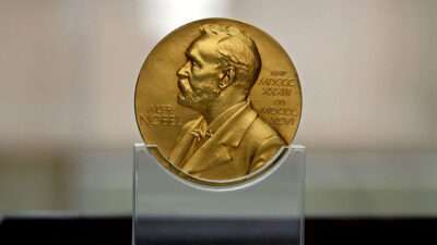 Нобелевскую премию по экономике присудили ученым из США, Канады и Франции