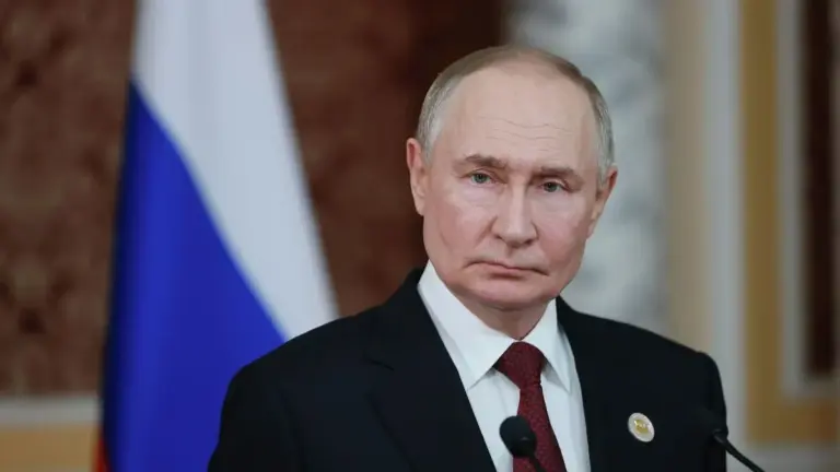 Путин готов обсуждать мирный план, но снова заговорил, что Зеленский «нелегитимен»