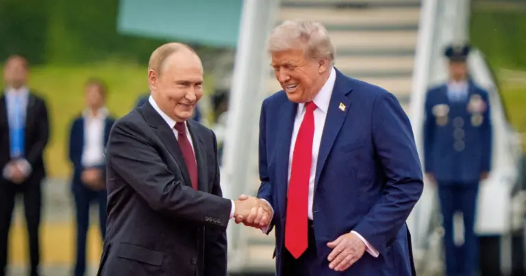 Путин хочет в «Совет мира» Трампа и готов заплатить $1 млрд из замороженных активов РФ