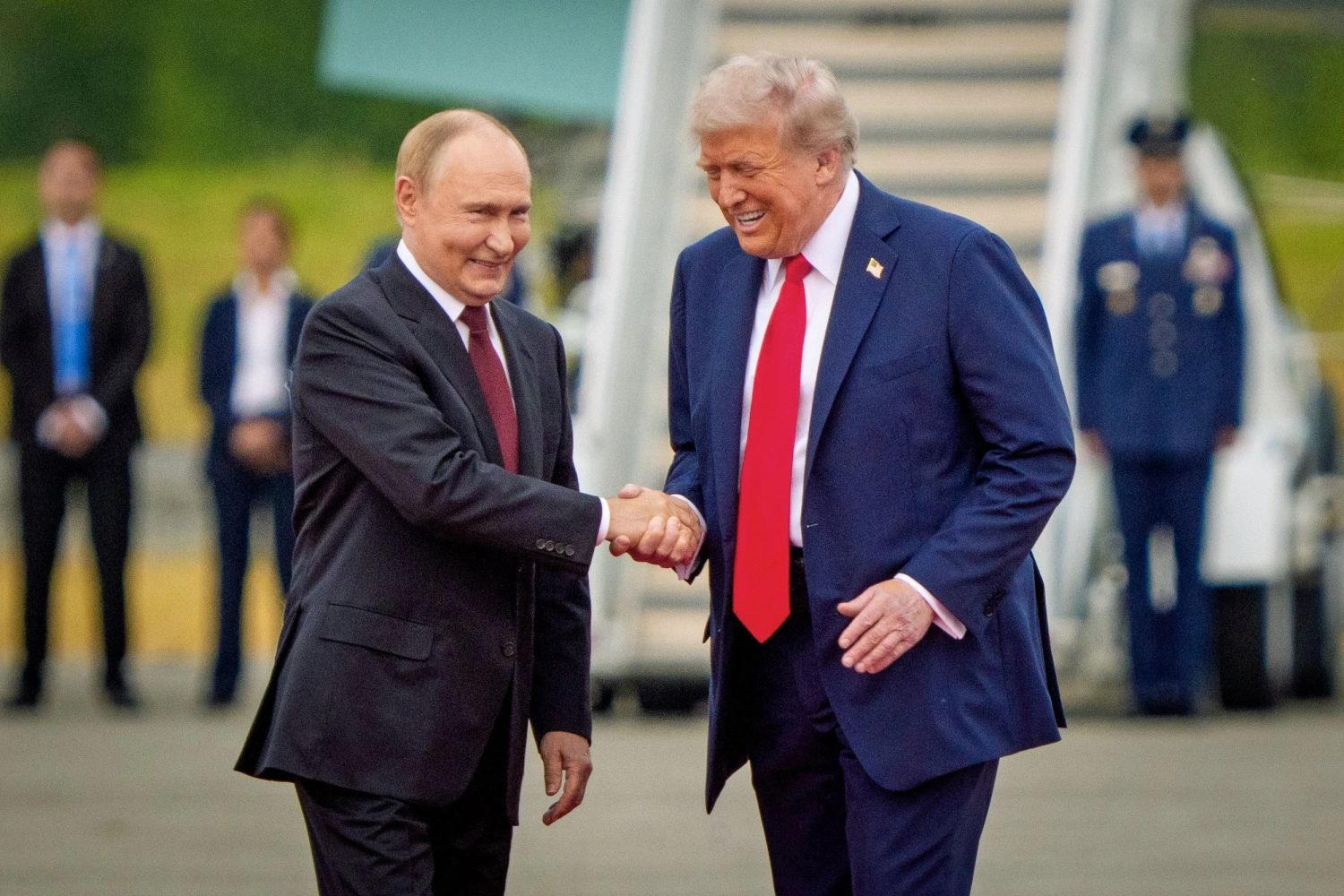 что сулит встреча Путина и Трампа в Будапеште