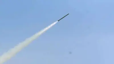 ракета в небе