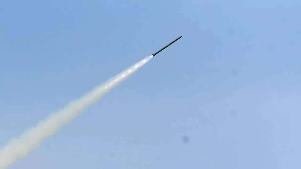 ракета в небе