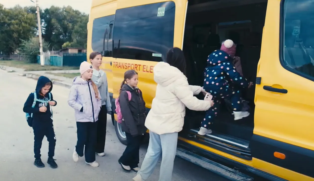 Как дети из Тараклийского района и Гагаузии ездят в школу села Будэй