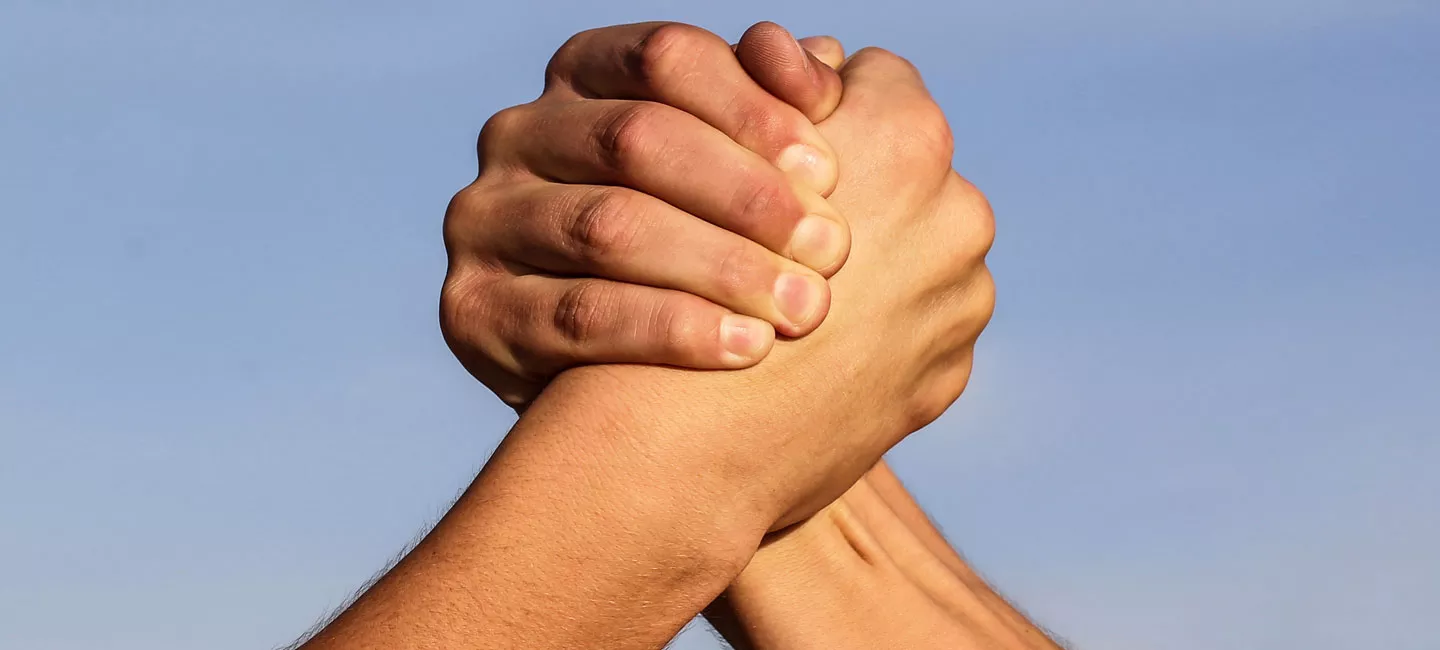 В Чадыр-Лунге приглашают поучаствовать в турнире по армрестлингу