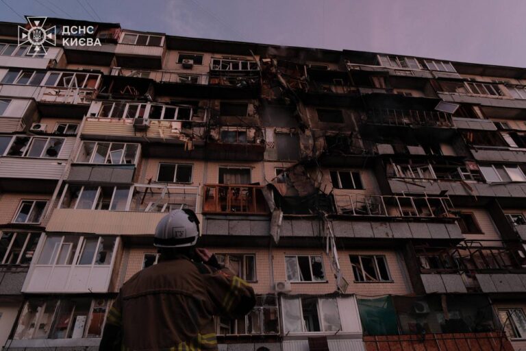Удары по Киеву и области: три человека погибли, десятки пострадали