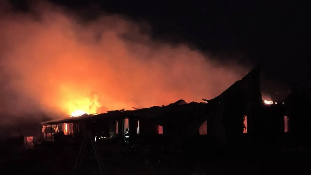 Сильный пожар в Окницком районе