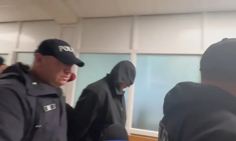 подозреваемый в контрабанде оружия